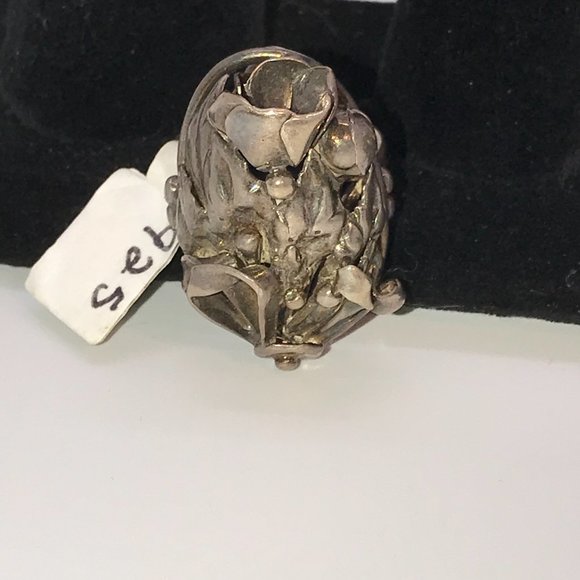 Vintage Sterling Silver Flower Ring, Size 7 1/2 - Picture 9 of 14